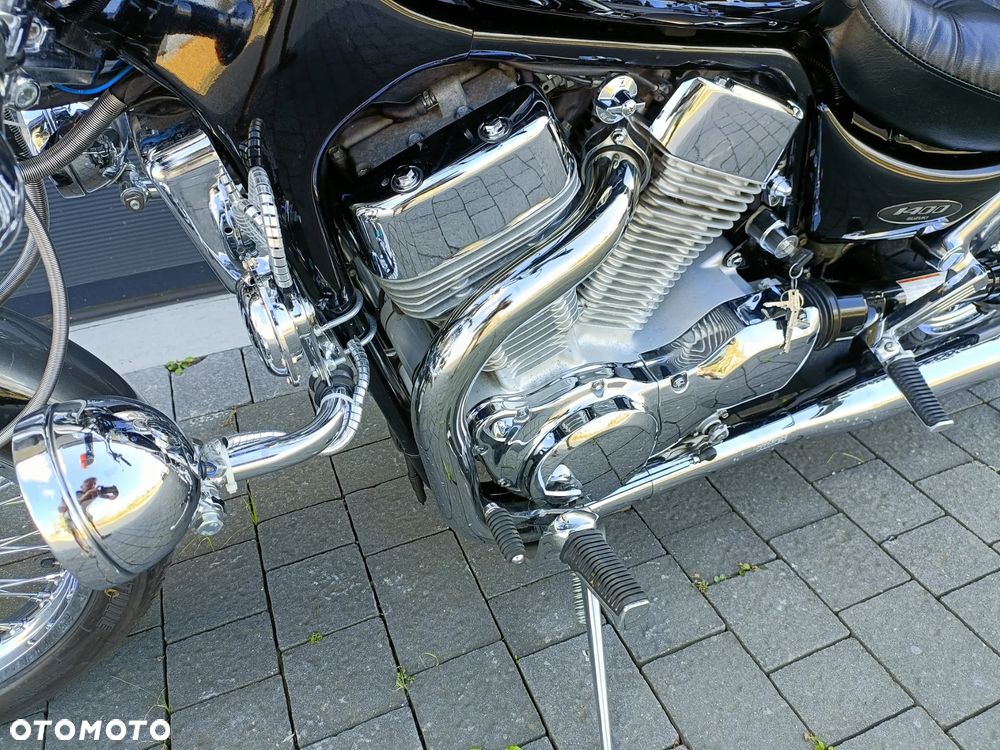 Suzuki Intruder - 11