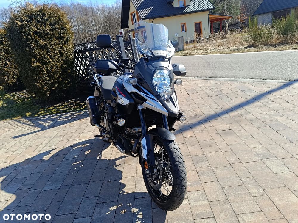 Suzuki V-STROM - 11