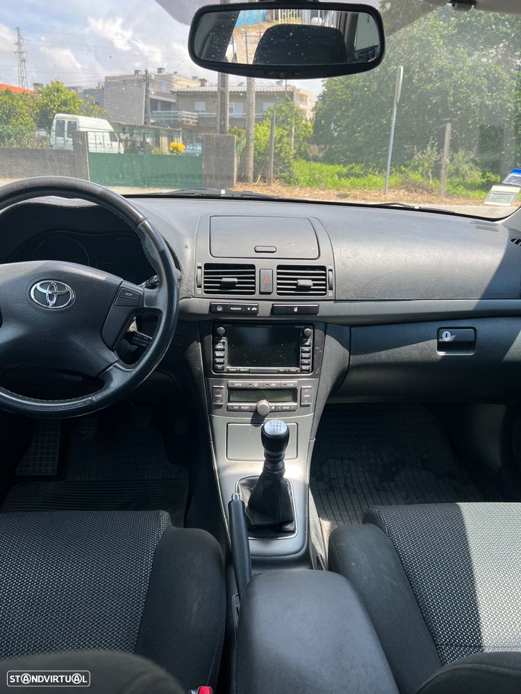 Toyota Avensis SW 2.0 D-4D Sol - 11