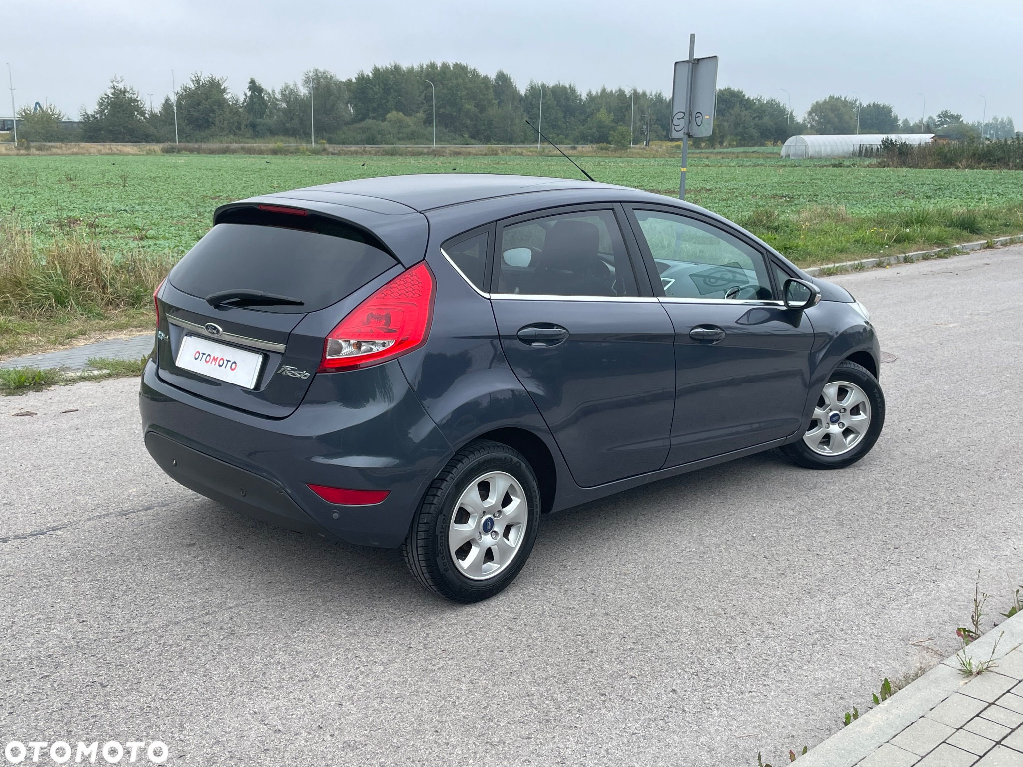 Ford Fiesta 1.6 TDCi DPF Titanium - 21