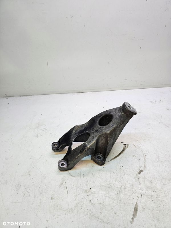 ŁAPA SILNIKA LEWA AUDI A4 B8 A5 8T Q5 8K0199307BE - 2