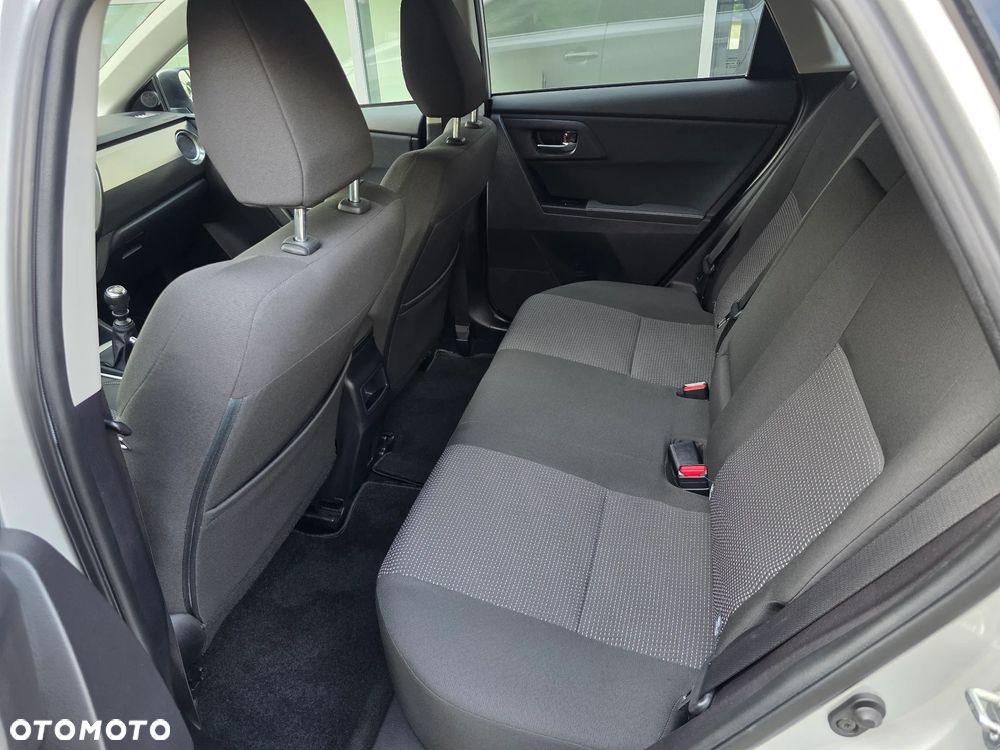 Toyota Auris 1.6 Valvematic START Edition - 19