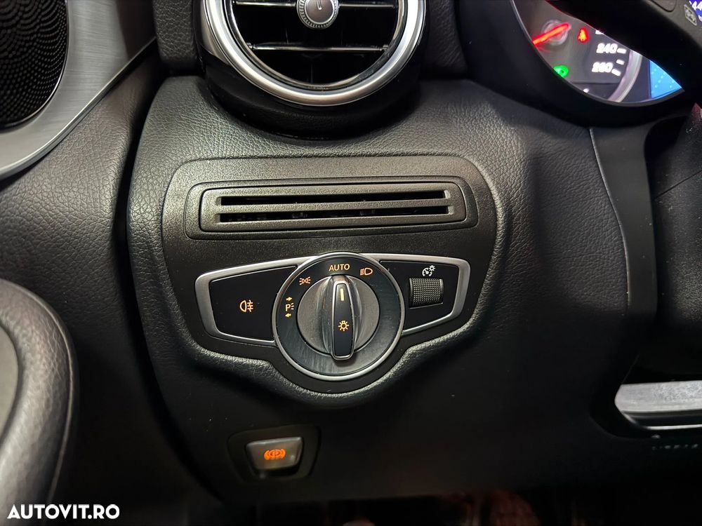 Mercedes-Benz GLC Coupe 220 d 4Matic 9G-TRONIC Exclusive - 24