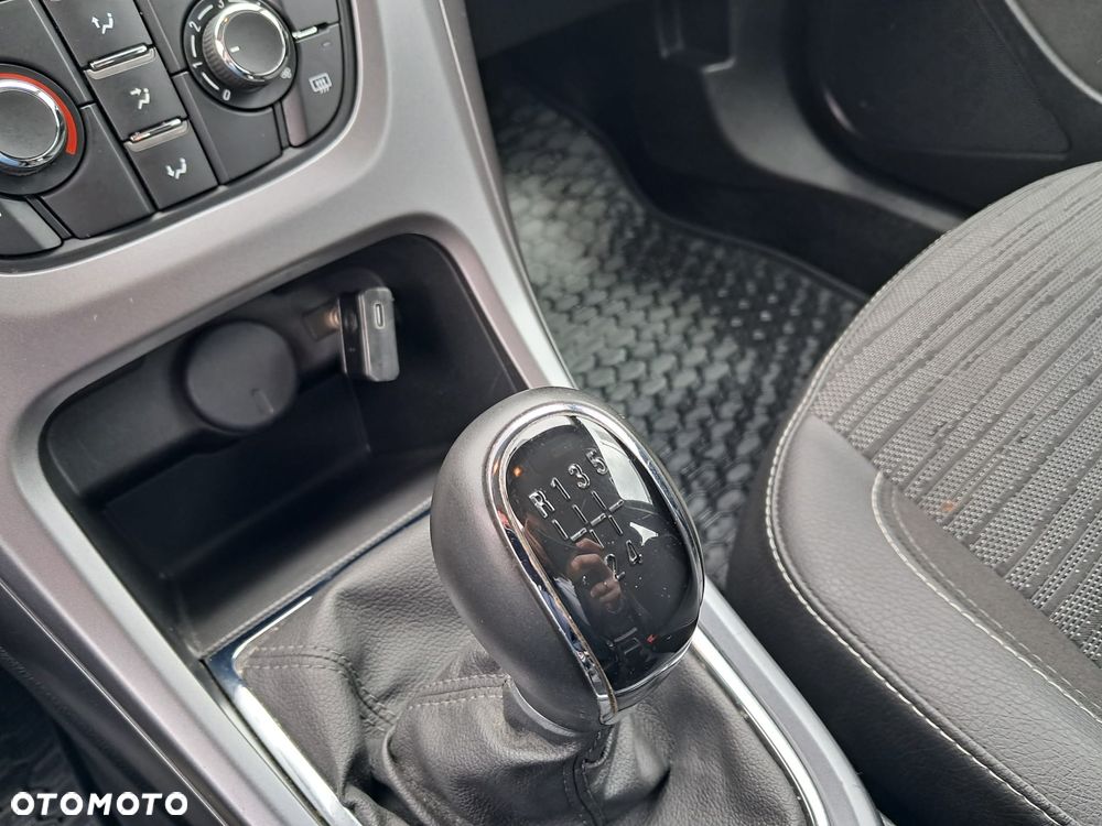 Opel Astra 1.6 Enjoy EU6 - 20