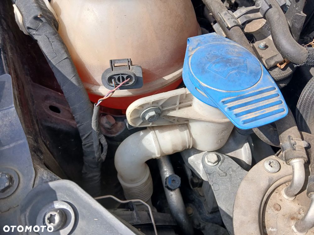 Volkswagen Golf 1.6 TDI BlueMotion Technology Trendline - 13