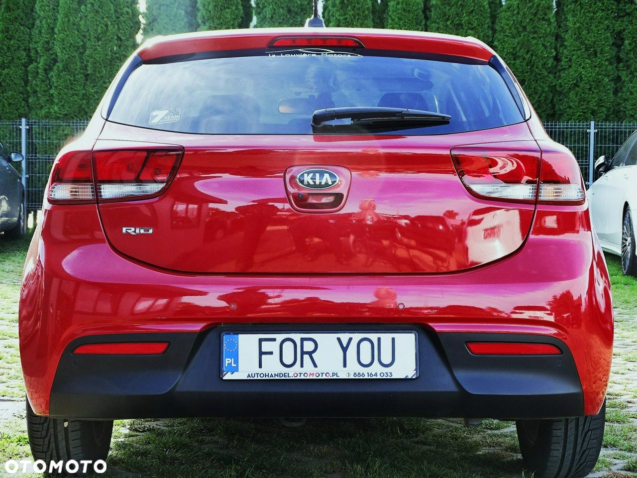 Kia Rio - 9