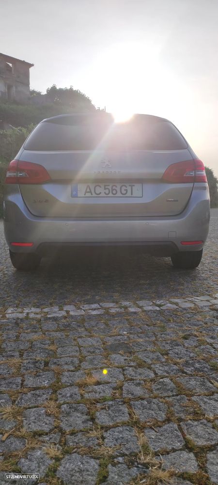 Peugeot 308 1.6 e-HDi Allure - 17