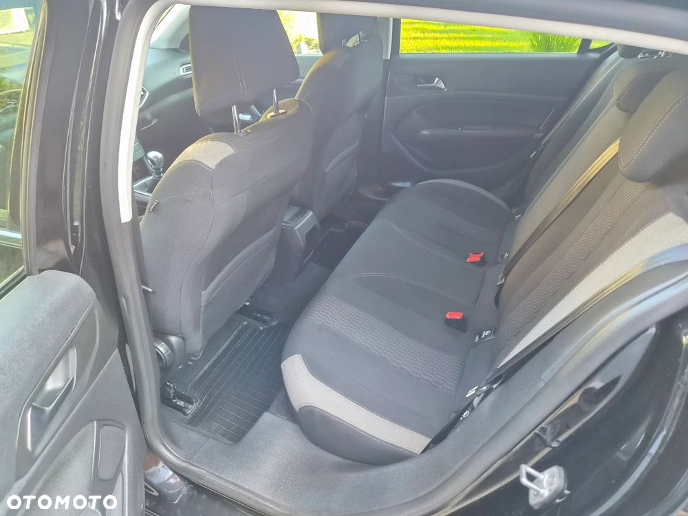 Peugeot 308 1.6 BlueHDi Active S&S - 11