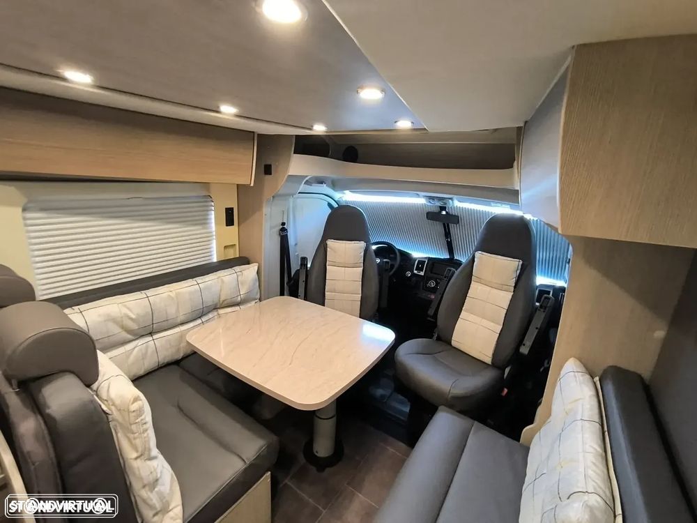 Burstner Ixeo Fifty Five 55 Cama central + basculante - 9