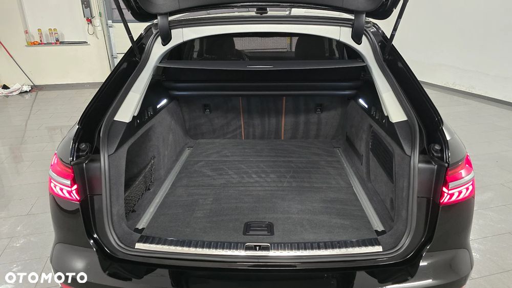 Audi A6 Avant 40 TDI quattro S tronic S line - 11