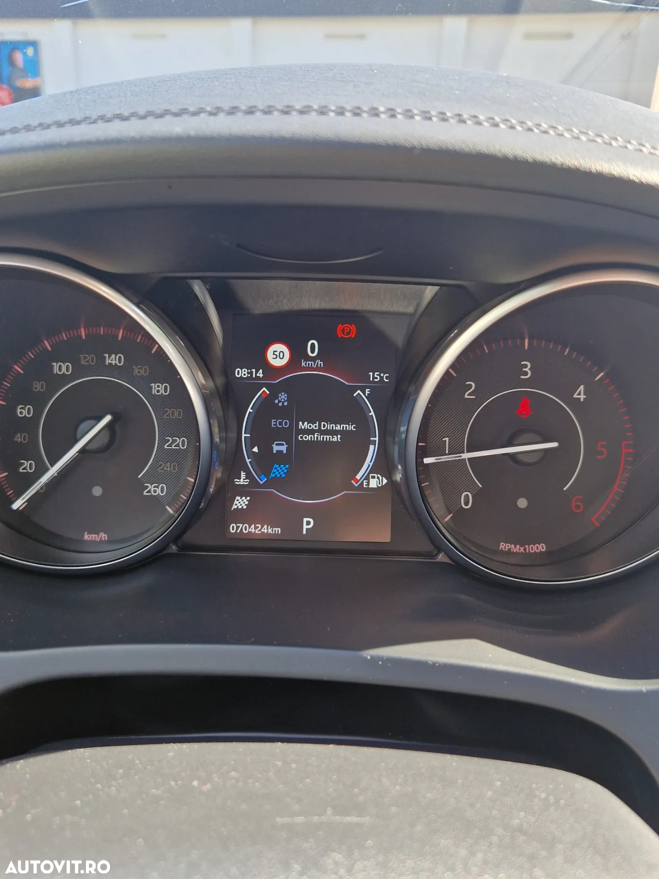 Jaguar E-Pace D150 AWD R-Dynamic S - 33