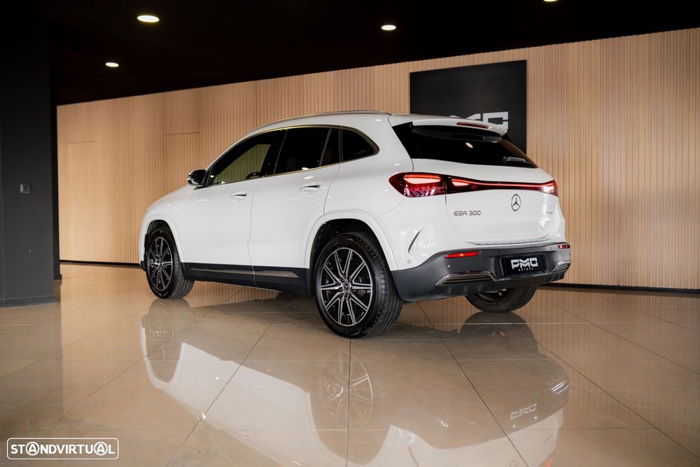 Mercedes-Benz EQA 300 4Matic AMG Line - 4