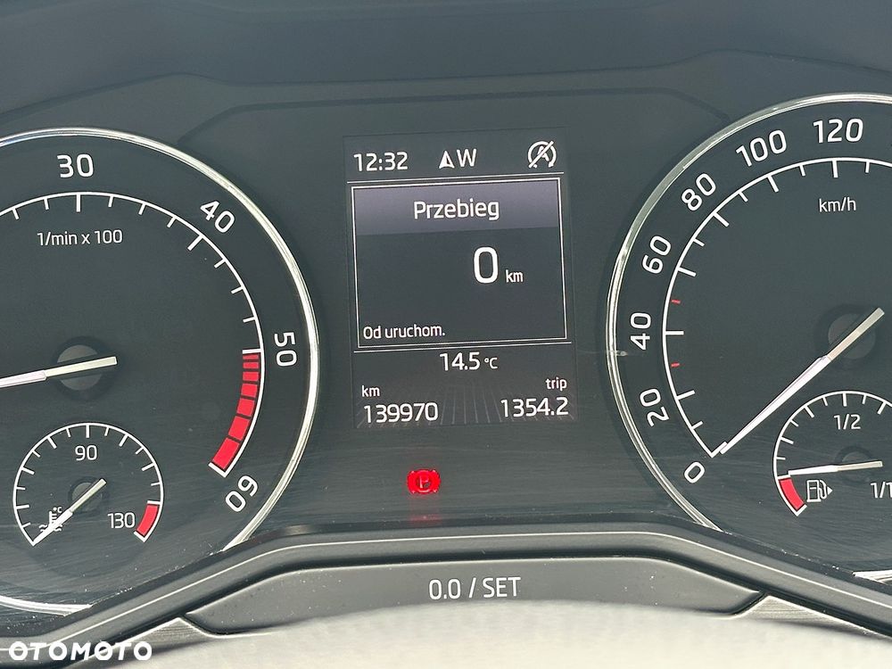 Skoda Superb 2.0 TDI Style DSG - 22