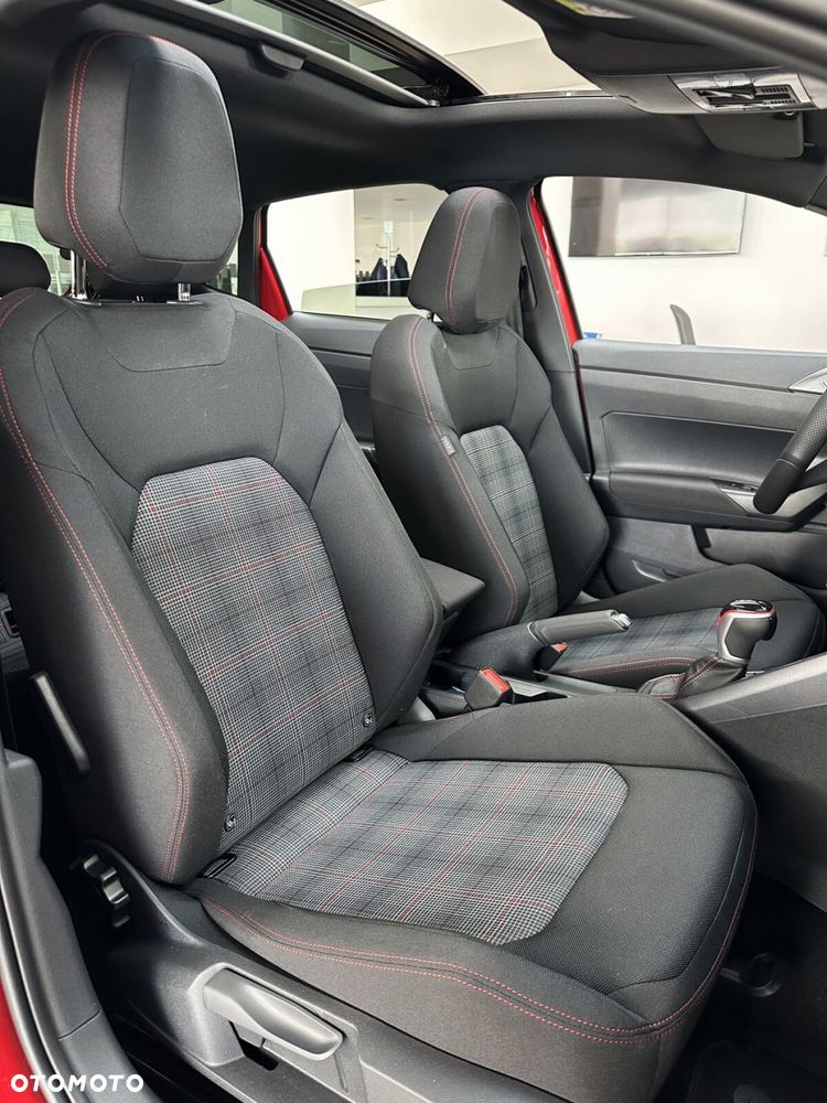 Volkswagen Polo - 11
