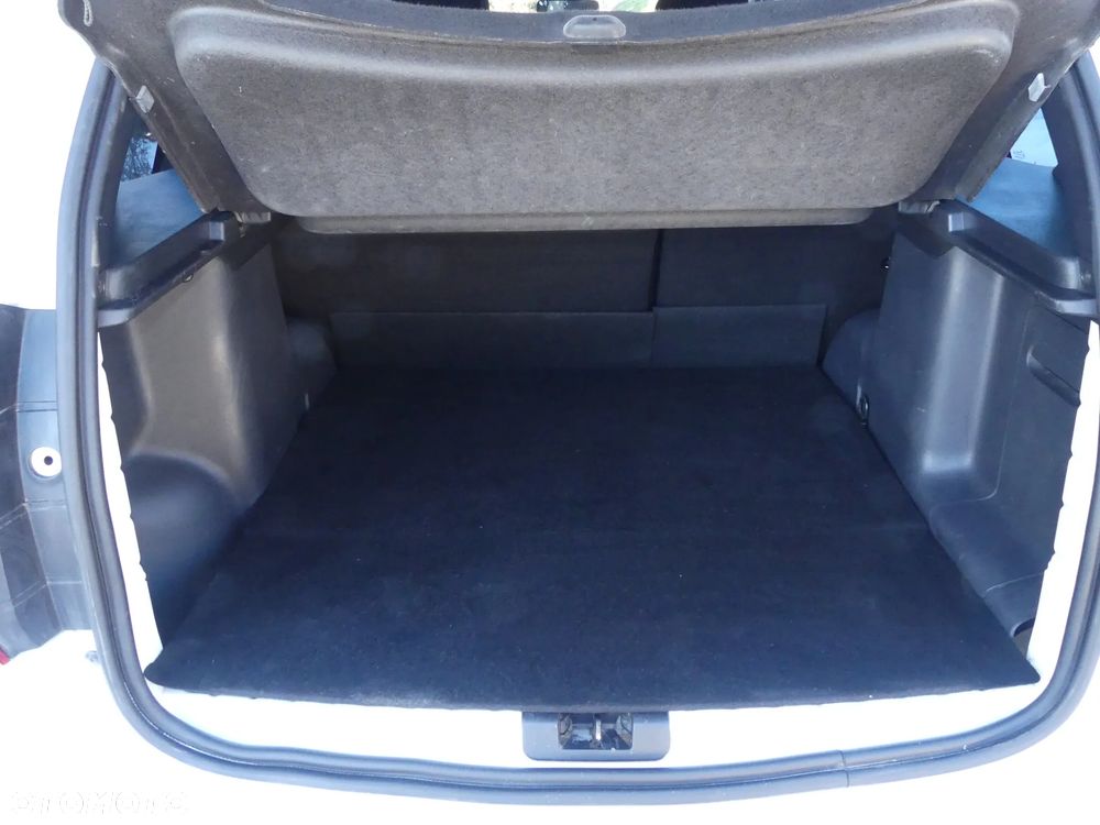 Dacia Duster 1.6 SCe Ambiance 4x4 S&S - 26