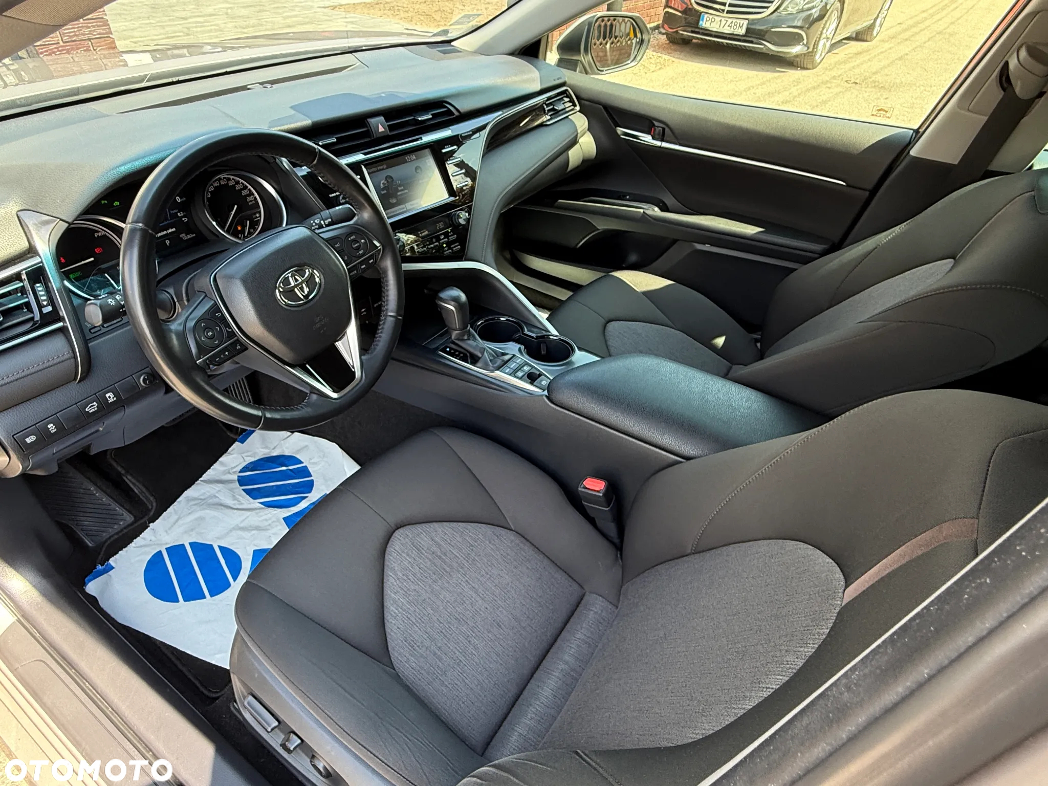 Toyota Camry 2.5 Hybrid Comfort CVT - 9