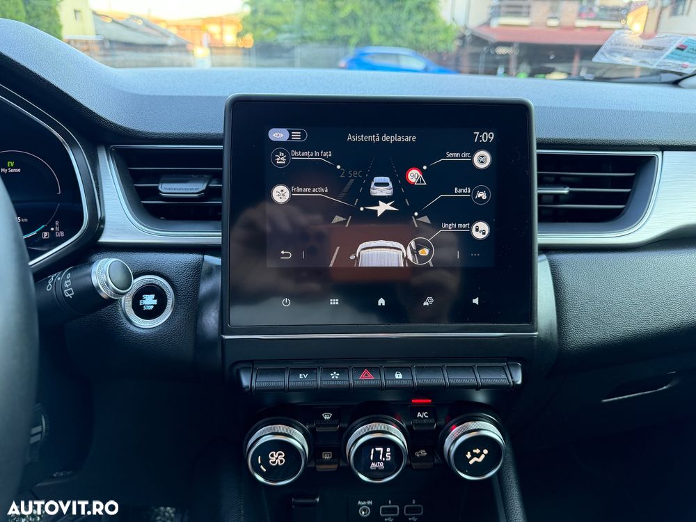 Renault Captur TCe EDC FAP Intens - 32