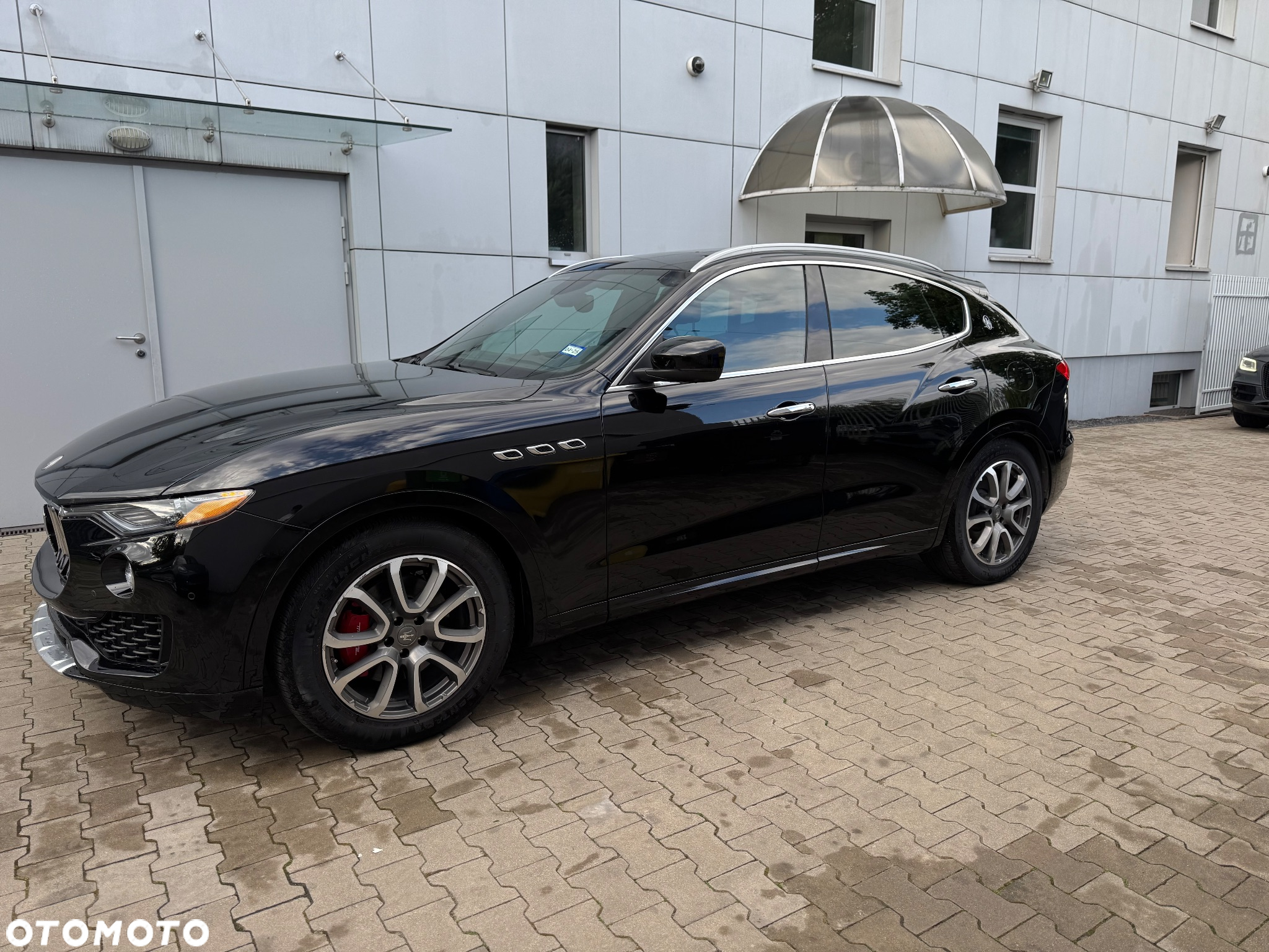 Maserati Levante Q4 Executive - 7