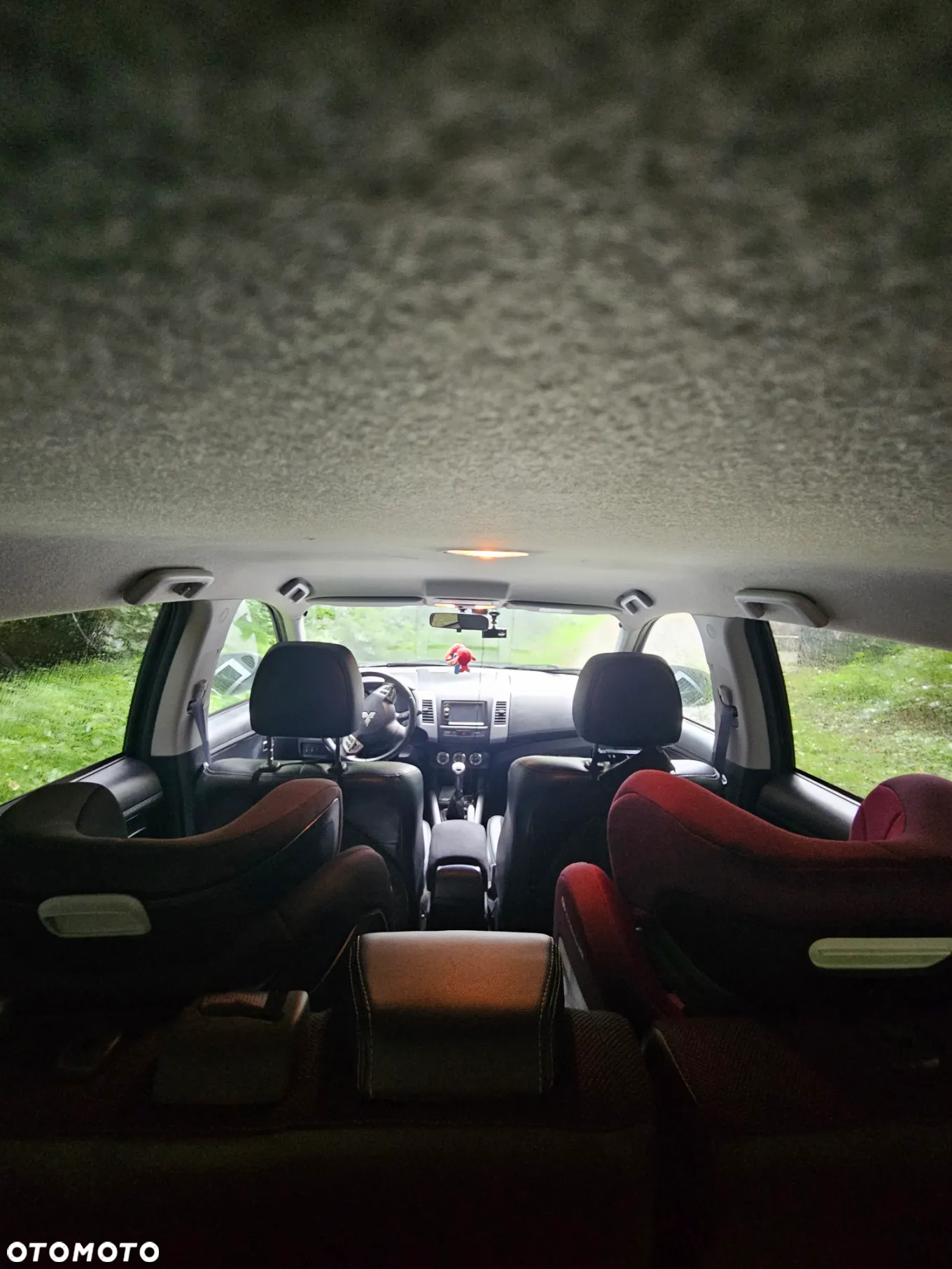 Mitsubishi Outlander 2.0 Intense + NAVI 2WD EU5 - 11