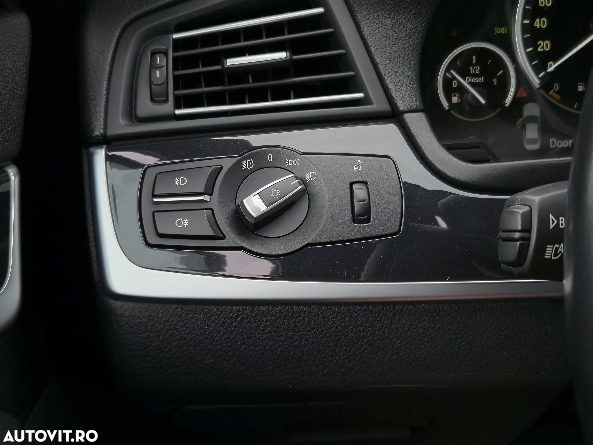 BMW Seria 5 525d Sport-Aut. Luxury Line - 17
