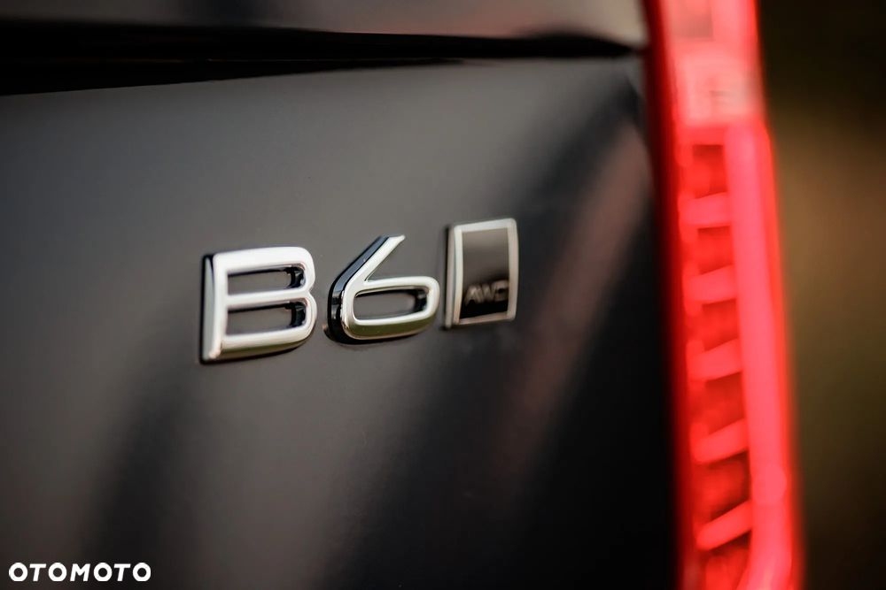 Volvo XC 90 - 23