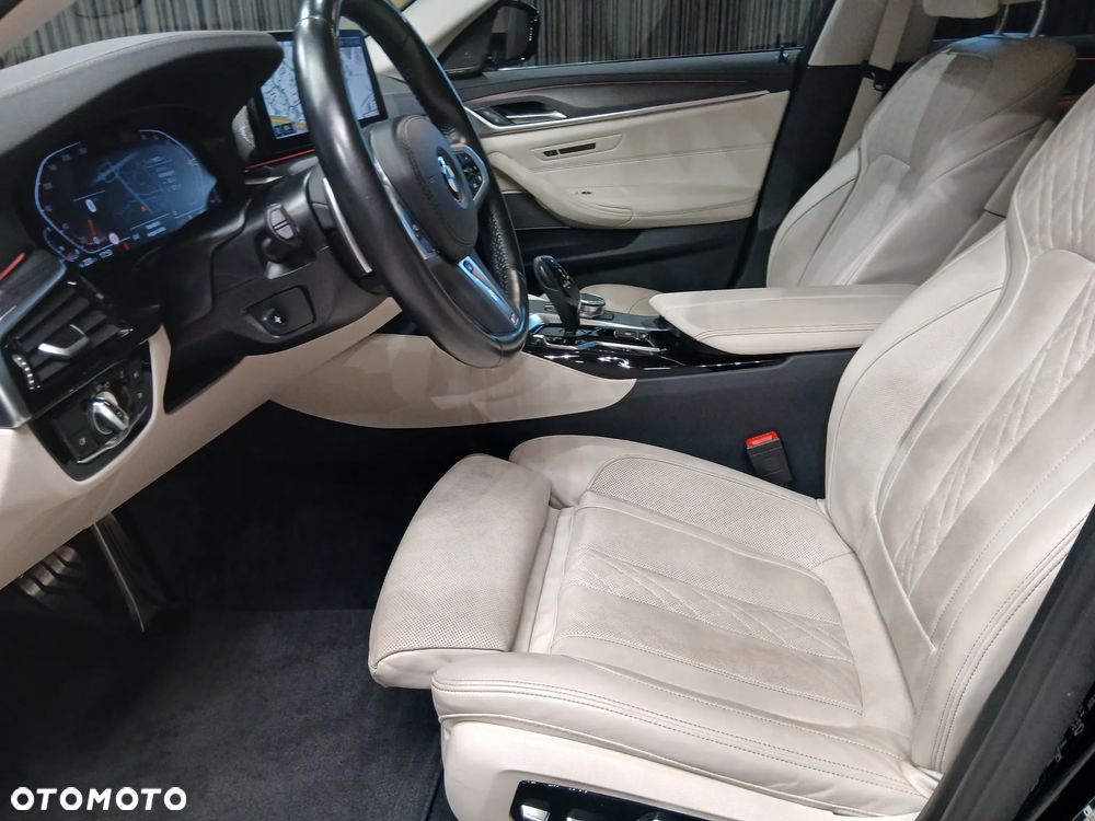 BMW Seria 5 - 13