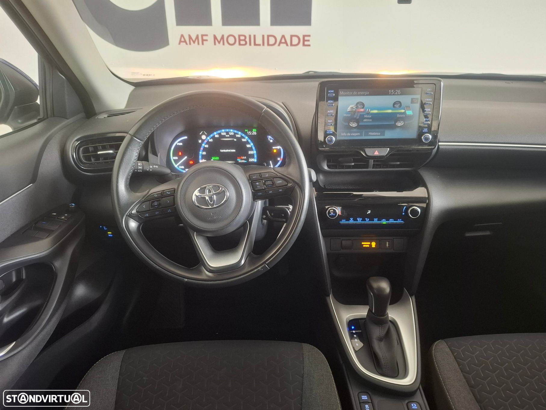 Toyota Yaris Cross 1.5 HDF Comfort Plus - 16