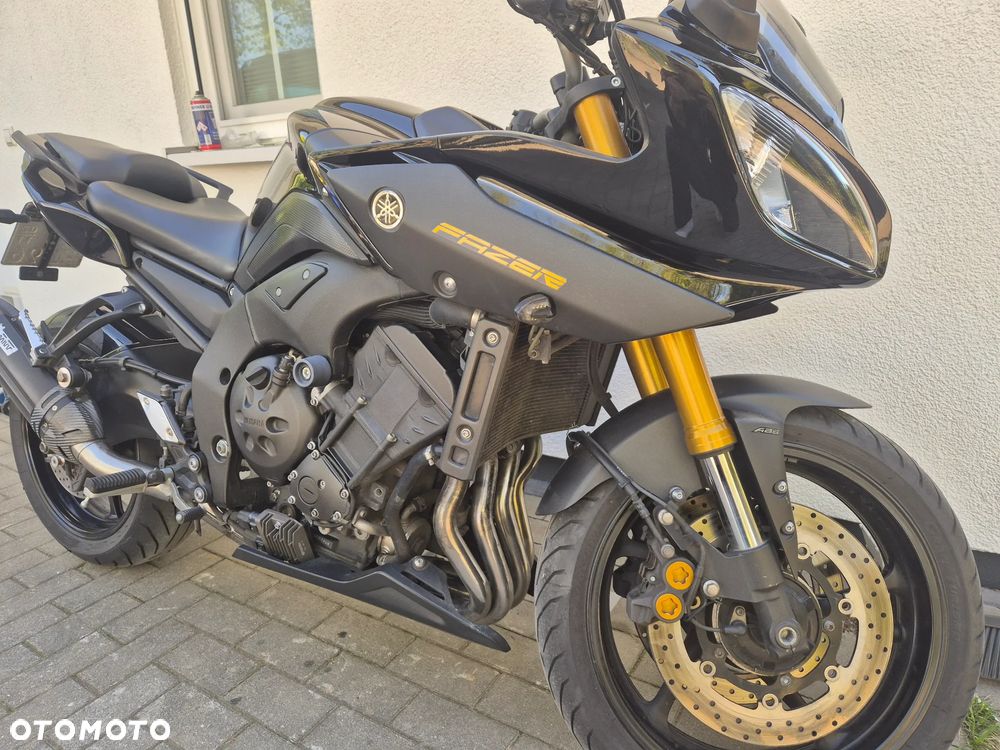 Yamaha FZ8 - 4