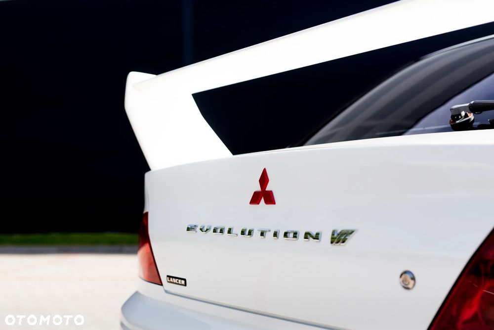 Mitsubishi Lancer Evolution IX - 14