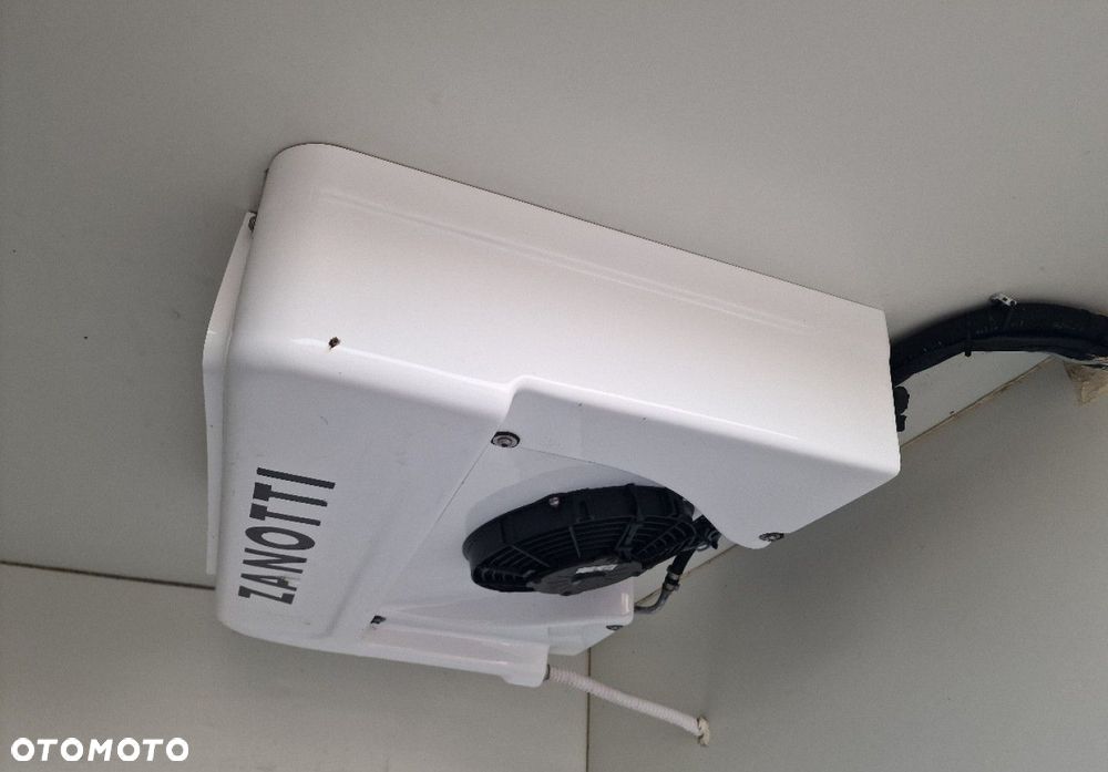 Ford Transit Custom - 27