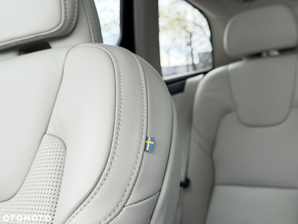 Volvo XC 60 - 38