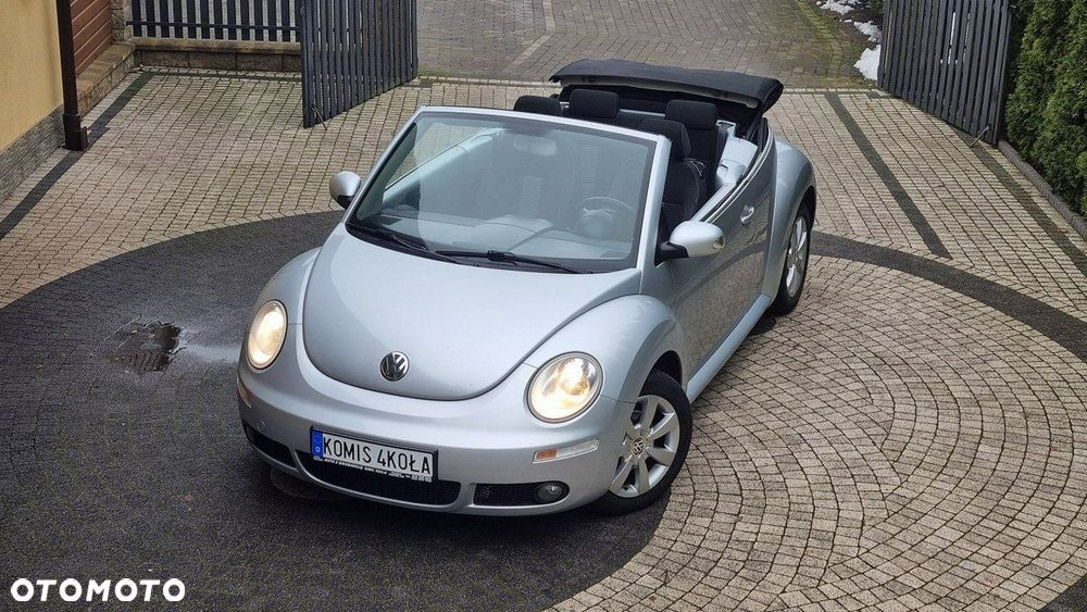 Volkswagen New Beetle - 17