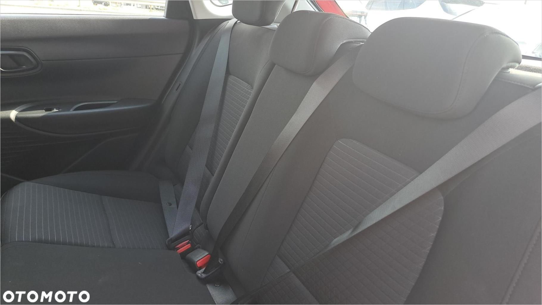 Hyundai i20 - 16