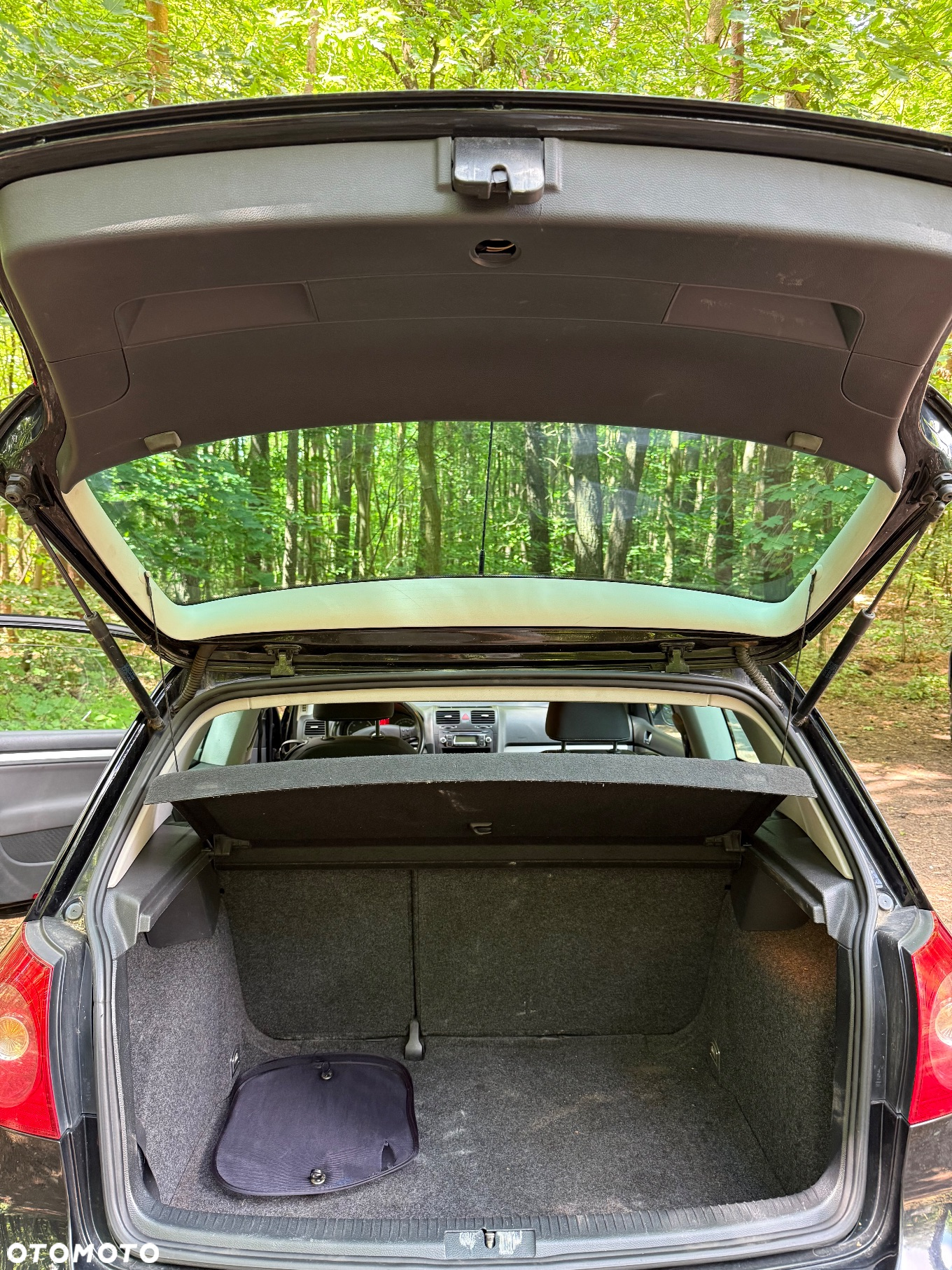 Volkswagen Golf V 2.0 TDI Sportline - 4