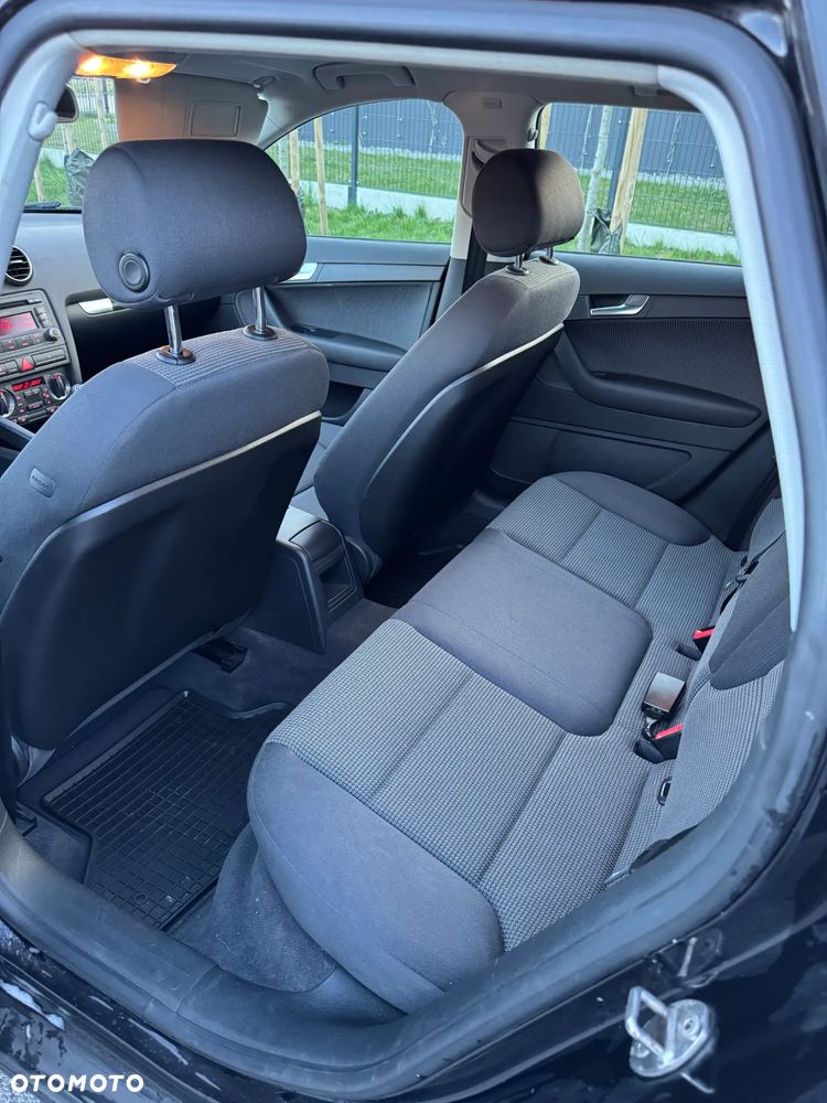 Audi A3 Sportback - 8