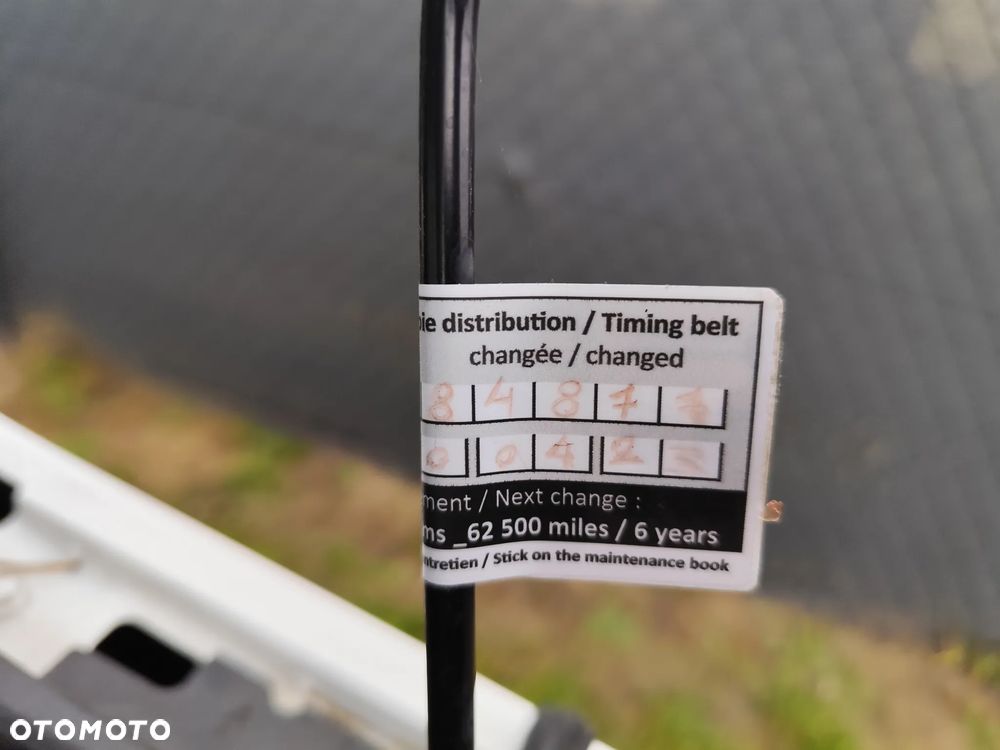 Citroën C3 1.2 PureTech GPF Shine - 25