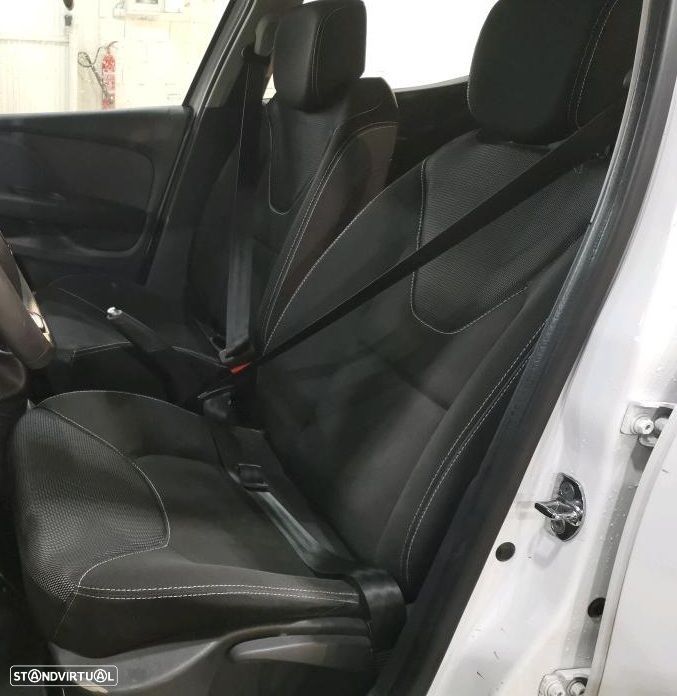 Renault Clio 1.5 dCi Zen - 4