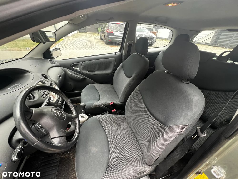 Toyota Yaris 1.0 Multi-Mode - 6