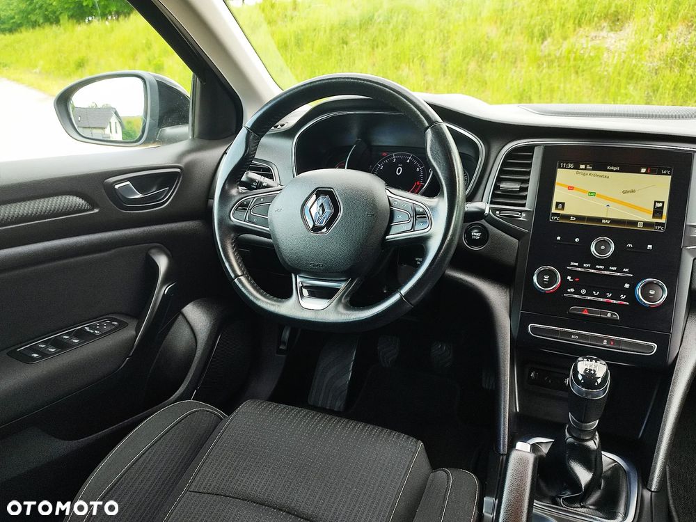 Renault Megane TCe 140 GPF EQUILIBRE - 29