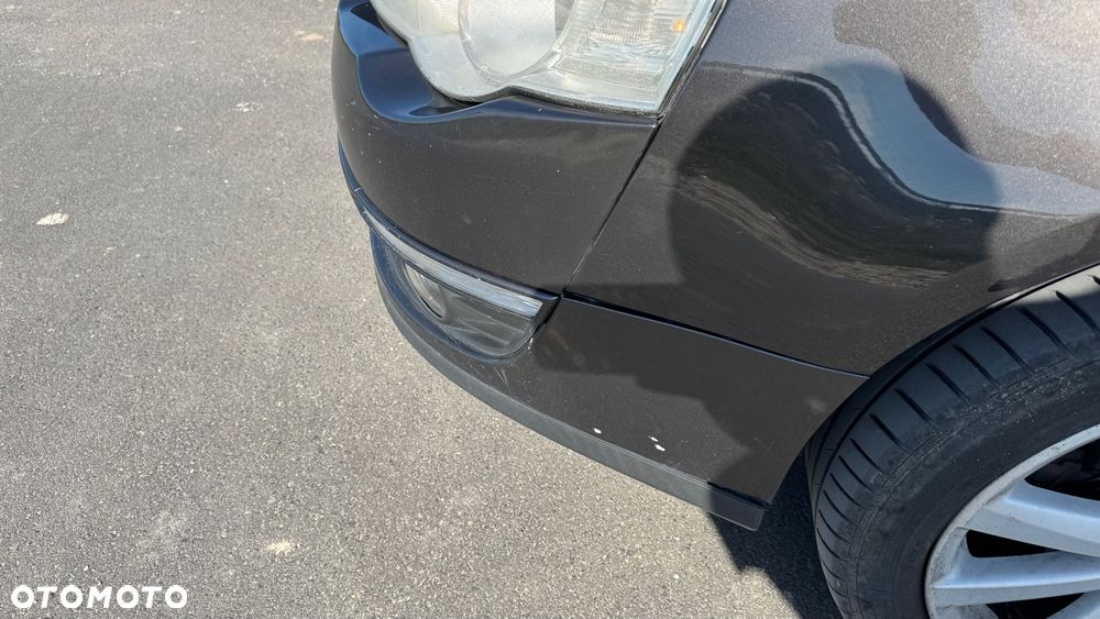 Volkswagen Passat 2.0 TDI DPF Highline - 13