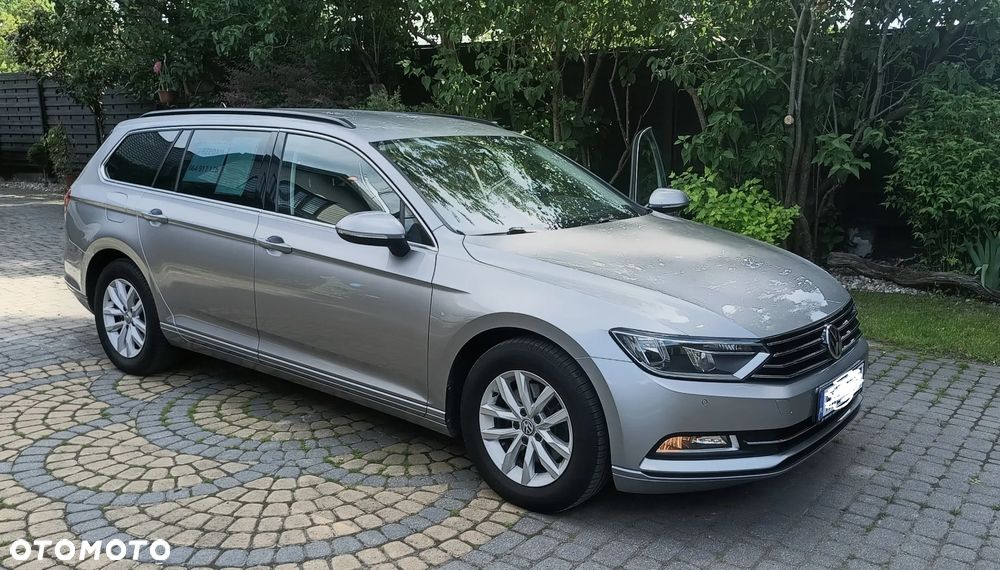 Volkswagen Passat 2.0 TDI (BlueMotion Technology) Highline - 11