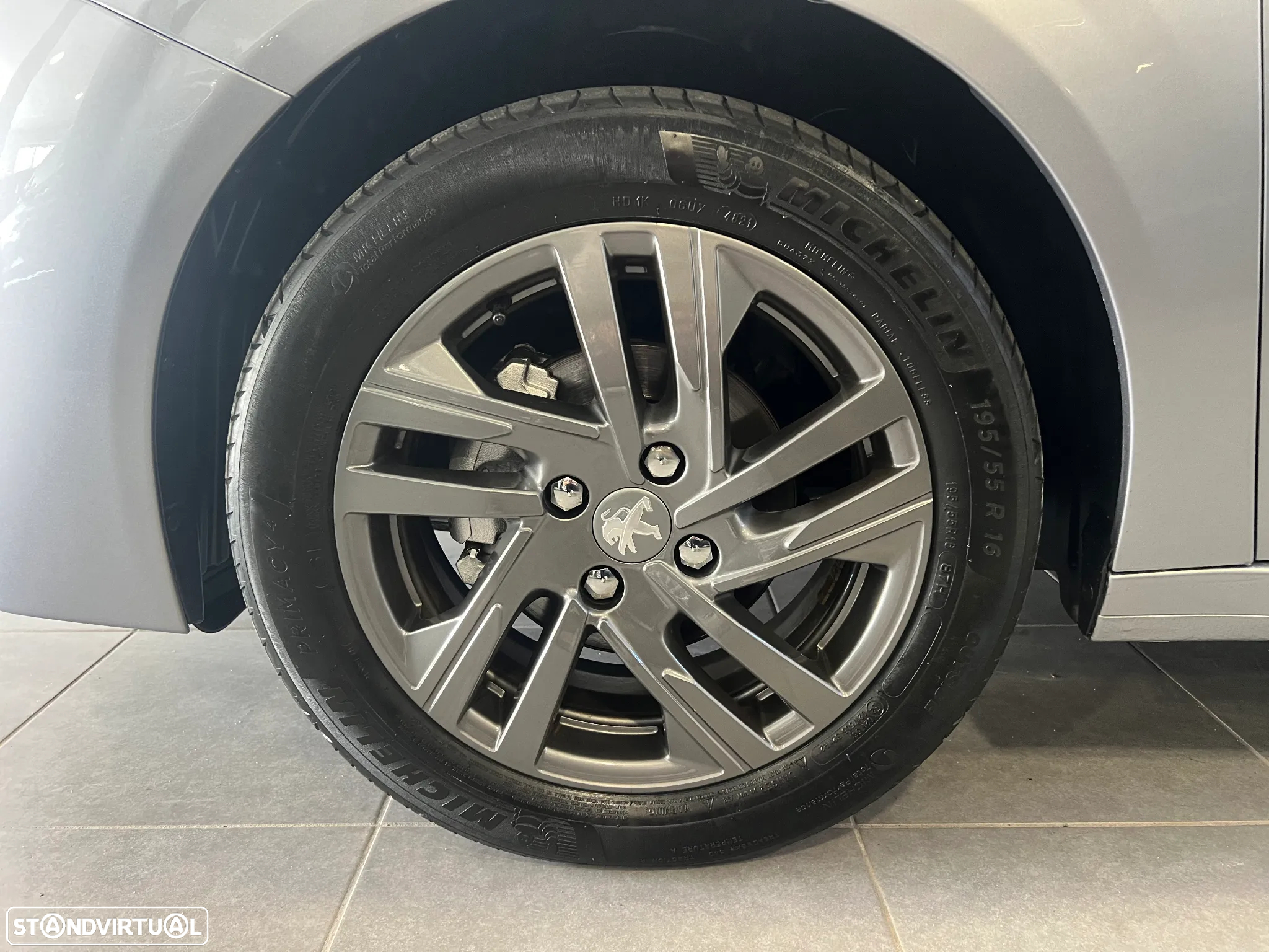 Peugeot 208 1.2 PureTech Active Pack - 14