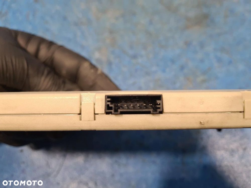 BMW X6 E71 WZMACNIACZ ANTENOWY GPS 213675 10 - 6