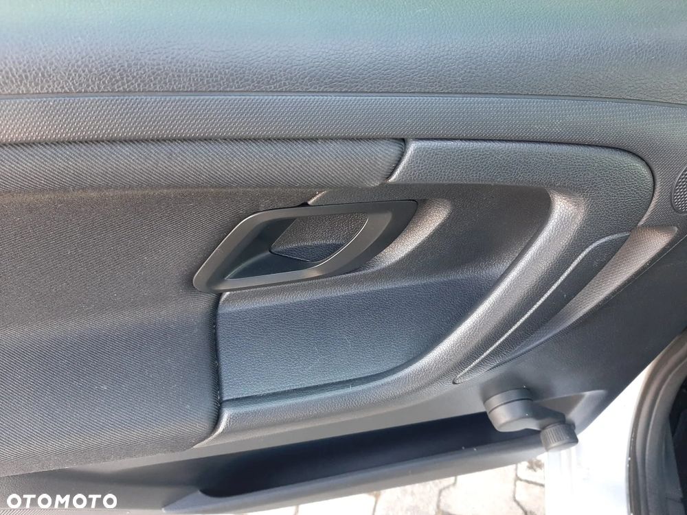 Skoda Roomster 1.2 TSI FAMILY - 25