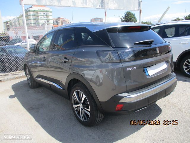 Peugeot 3008 BlueHDi 130 Stop & Start EAT8 Active - 4
