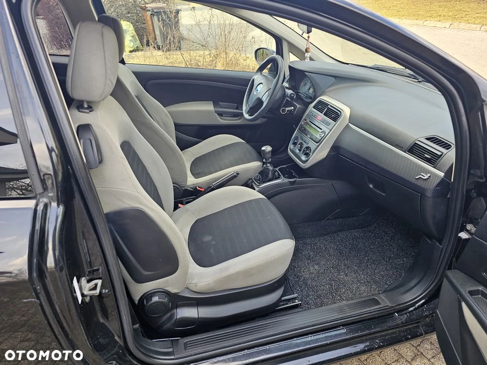 Fiat Punto 1.4 16V Emotion - 16