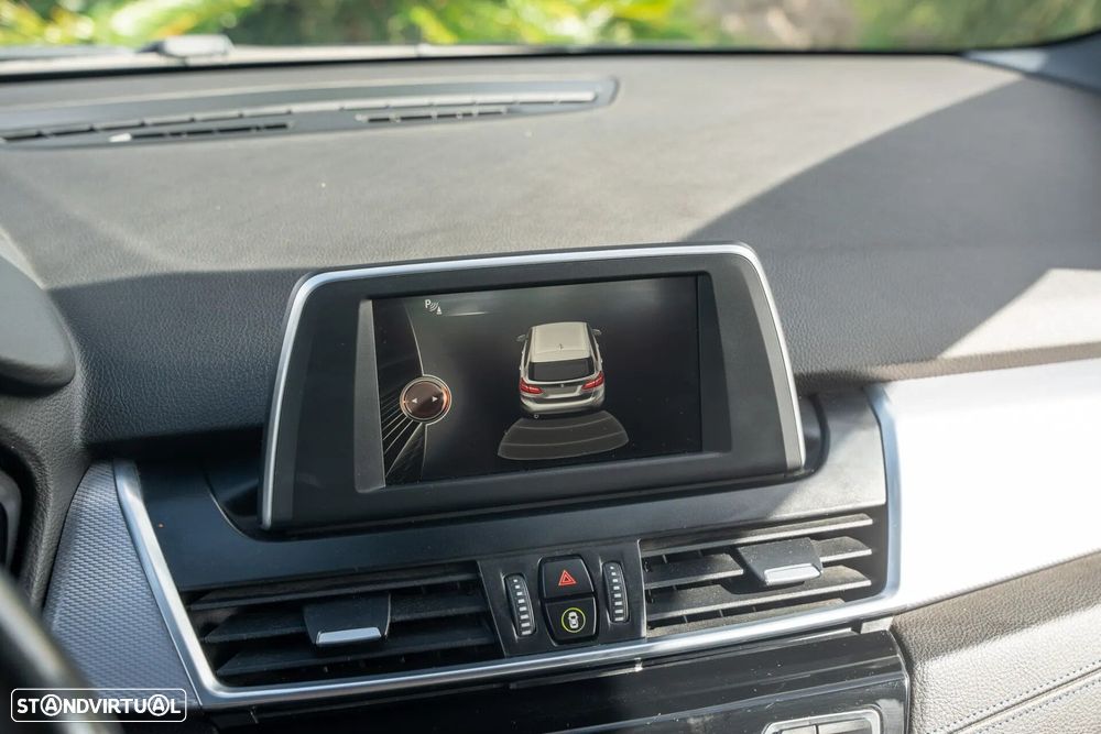 BMW 218 Active Tourer d Pack M Auto - 12