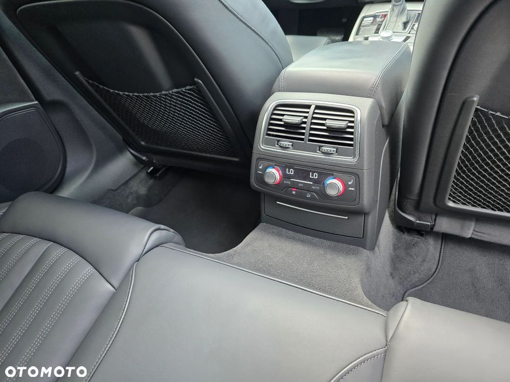Audi A6 Avant 2.0 TDI Ultra S tronic - 22