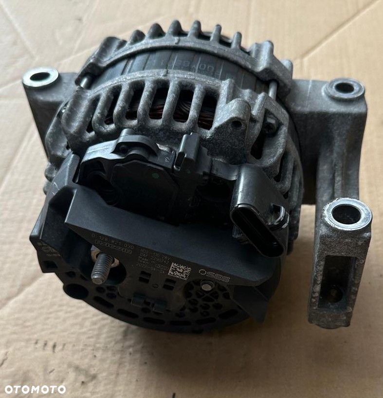 ALTERNATOR DAF XF XG XG+ 2290742  0128821030 - 3