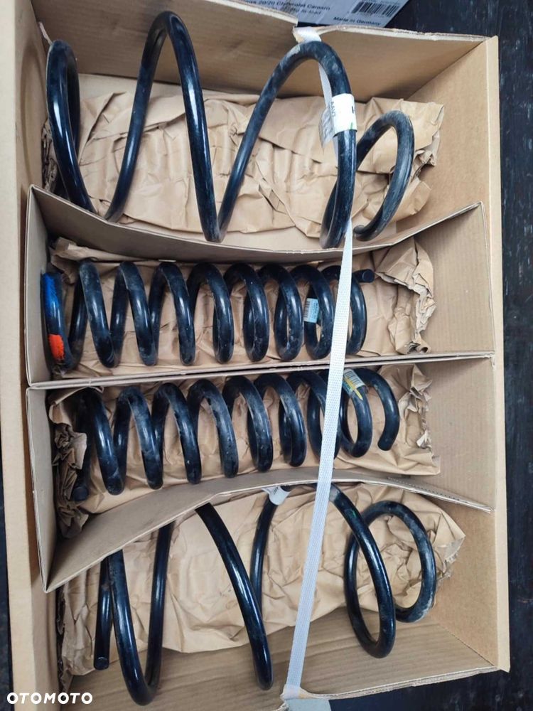 Chevrolet Camaro VI generacji komplet sprężyn